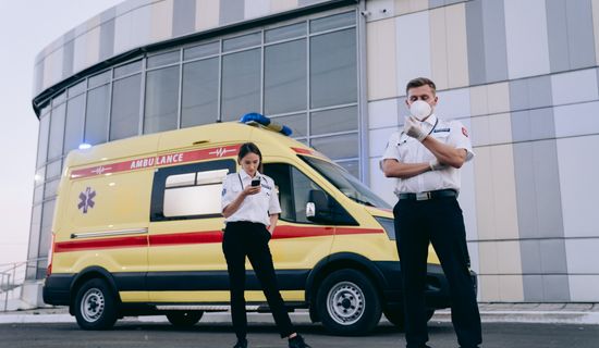 靖安救护车转运病人算来回费用吗？